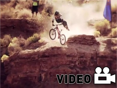 Εντυπωσιακά άλματα… με ποδήλατο